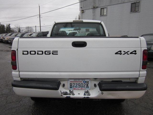 Dodge Ram 1500 2001 photo 3