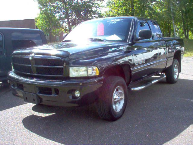 Dodge Ram 1500 2001 photo 2