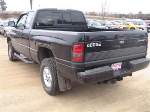 Dodge Ram 1500 2001 photo 3