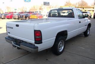 Dodge Ram 1500 2001 photo 3