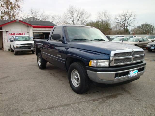 Dodge Ram 1500 2001 photo 1