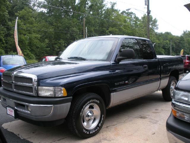 Dodge Ram 1500 2001 photo 2