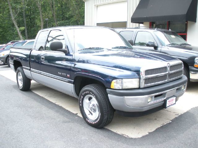 Dodge Ram 1500 2001 photo 3
