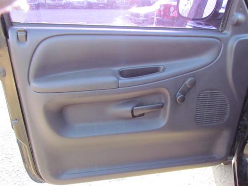 Dodge Ram 1500 2001 photo 2