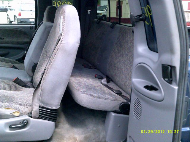 Dodge Ram 1500 2001 photo 3