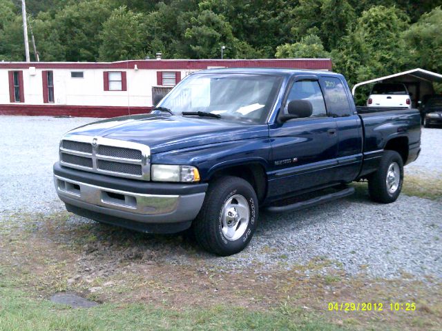 Dodge Ram 1500 2001 photo 4