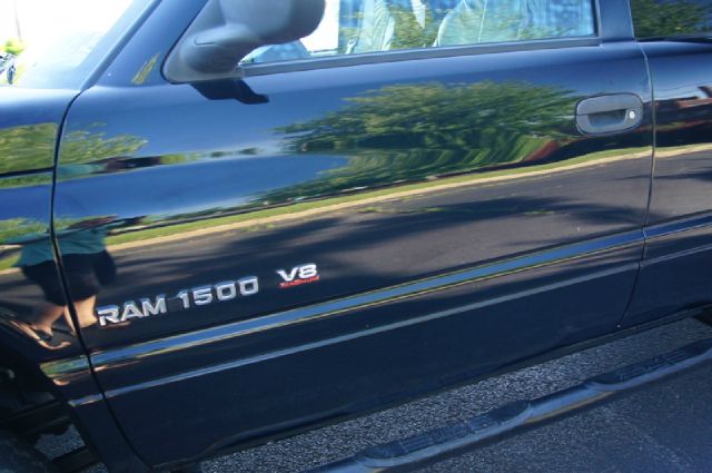 Dodge Ram 1500 2001 photo 45