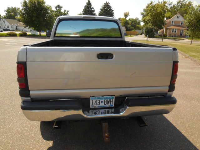 Dodge Ram 1500 2001 photo 2
