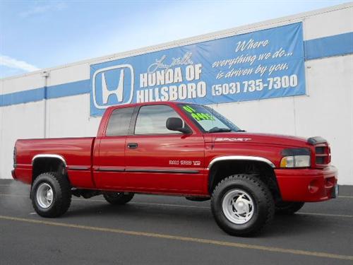 Dodge Ram 1500 2001 photo 3