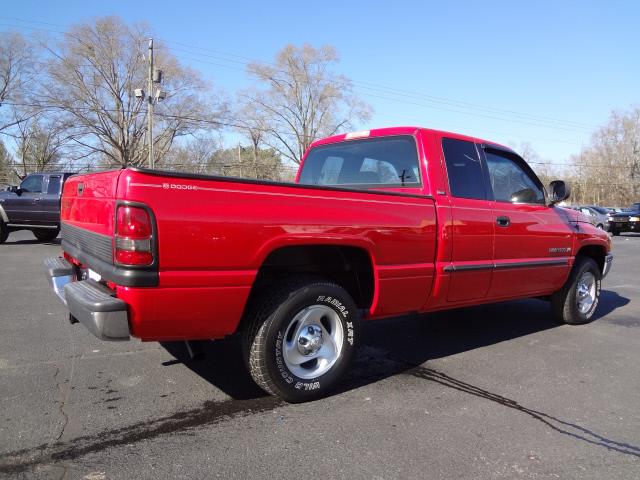 Dodge Ram 1500 2001 photo 2