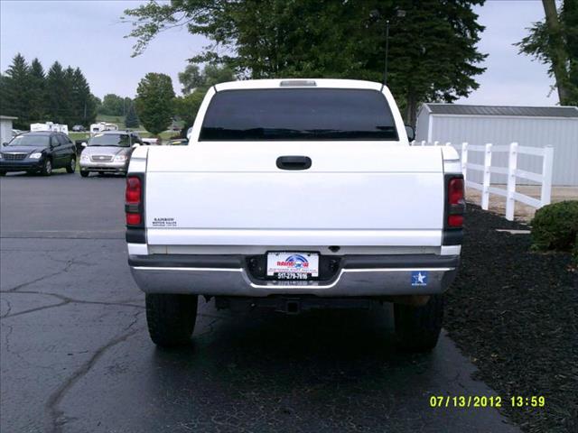 Dodge Ram 1500 2001 photo 2
