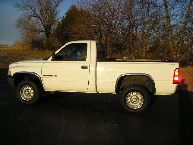 Dodge Ram 1500 SS Package Pickup