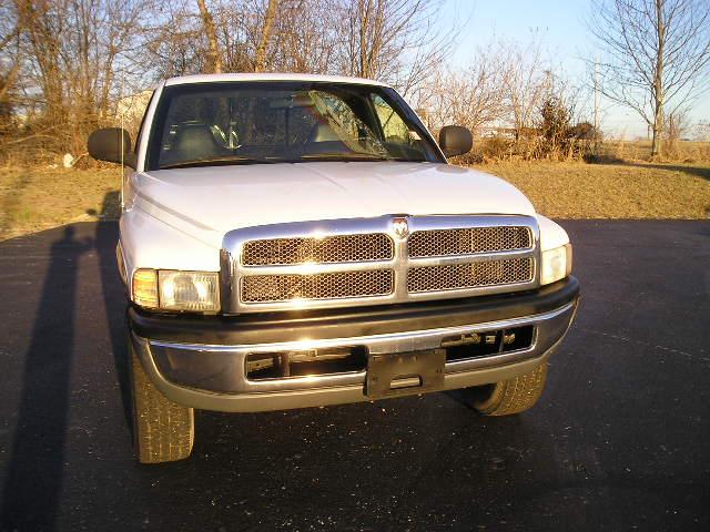 Dodge Ram 1500 2001 photo 3