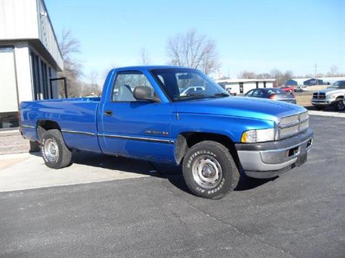 Dodge Ram 1500 2001 photo 2