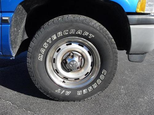 Dodge Ram 1500 2001 photo 4