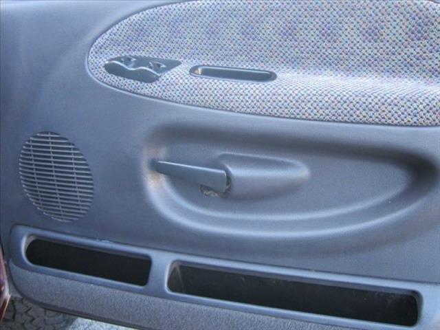 Dodge Ram 1500 1500 LT Crew Cab 4WD Pickup Truck