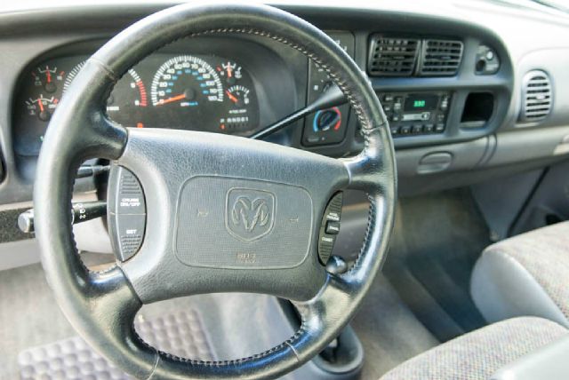 Dodge Ram 1500 2001 photo 9