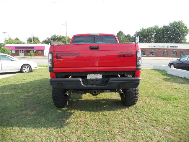 Dodge Ram 1500 2001 photo 2