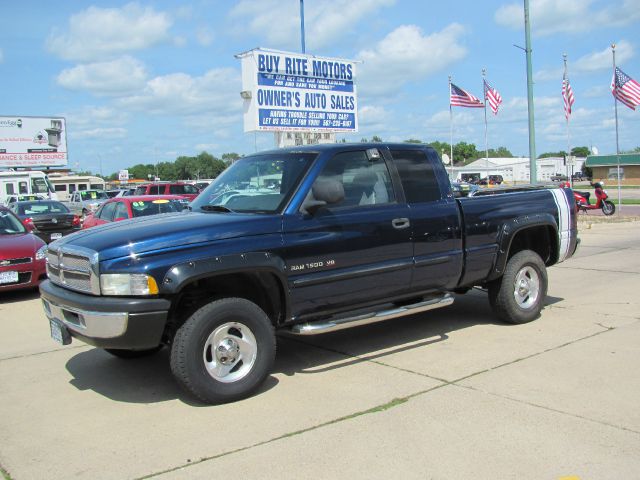 Dodge Ram 1500 2001 photo 2