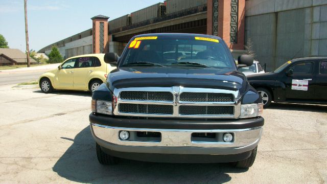 Dodge Ram 1500 1500 LT Crew Cab 4WD Pickup Truck