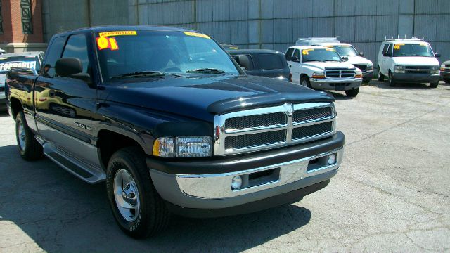 Dodge Ram 1500 2001 photo 2