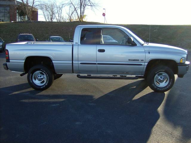 Dodge Ram 1500 2001 photo 4
