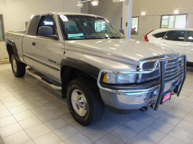 Dodge Ram 1500 2001 photo 3