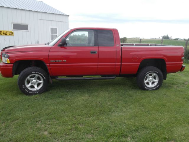 Dodge Ram 1500 2001 photo 19
