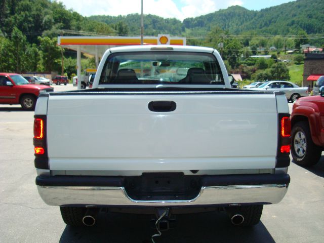 Dodge Ram 1500 2001 photo 3