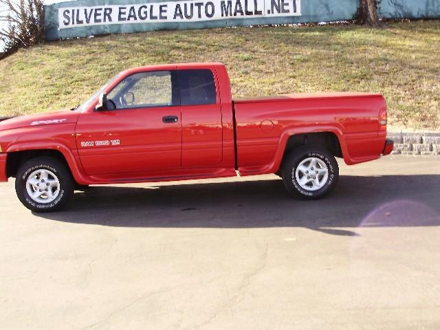 Dodge Ram 1500 2001 photo 1
