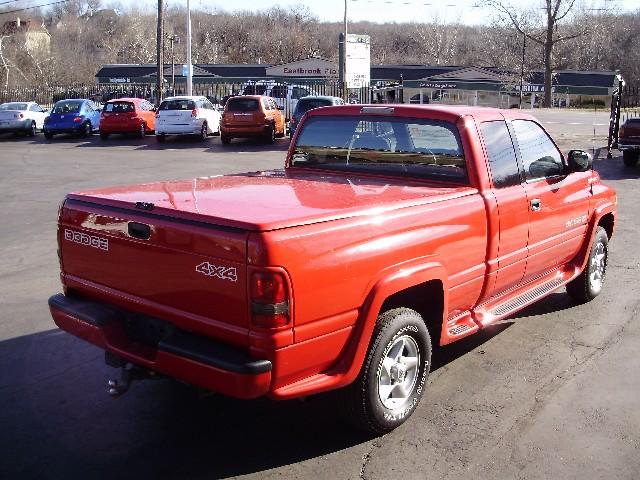Dodge Ram 1500 2001 photo 4