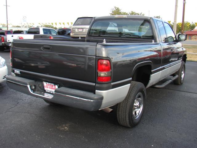 Dodge Ram 1500 2001 photo 3