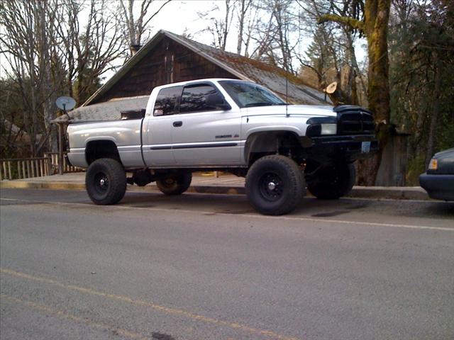 Dodge Ram 1500 BOX Extended Cab Pickup
