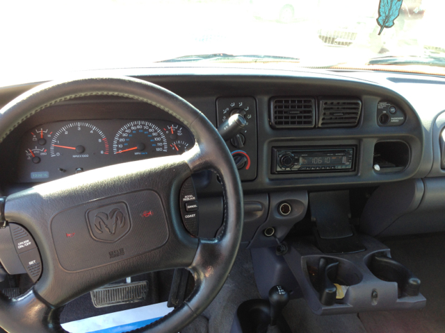 Dodge Ram 1500 2001 photo 3
