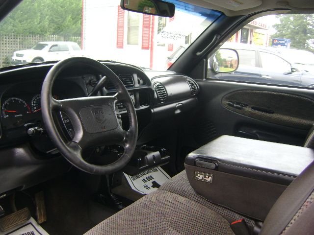 Dodge Ram 1500 2001 photo 2