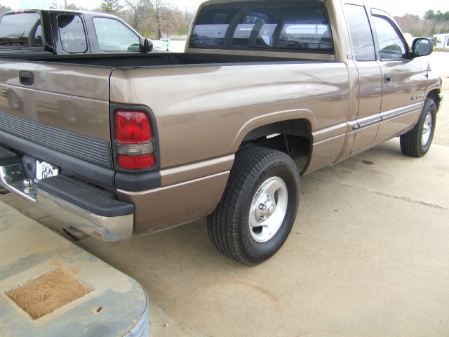 Dodge Ram 1500 2001 photo 1