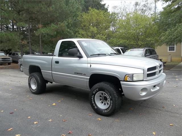 Dodge Ram 1500 2001 photo 1