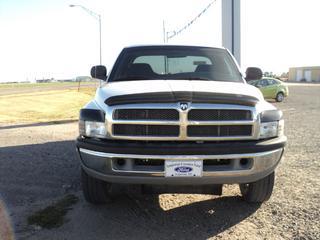 Dodge Ram 1500 2001 photo 2