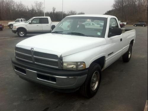 Dodge Ram 1500 2001 photo 3