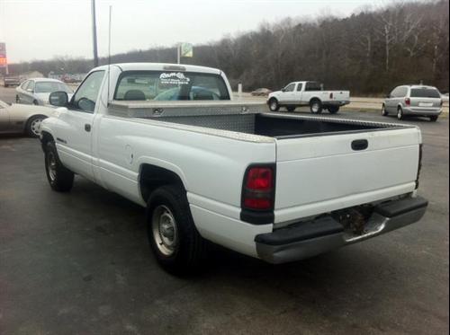 Dodge Ram 1500 2001 photo 4