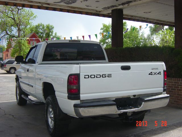 Dodge Ram 1500 2001 photo 3