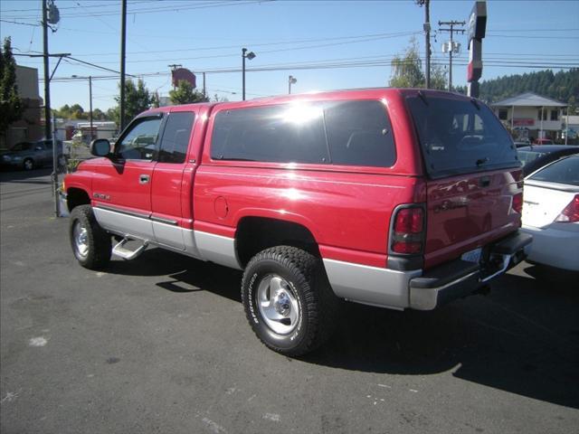 Dodge Ram 1500 2001 photo 2