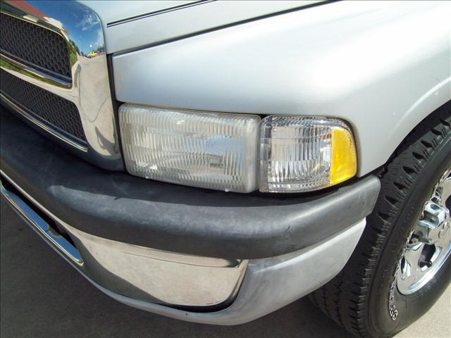 Dodge Ram 1500 2001 photo 3