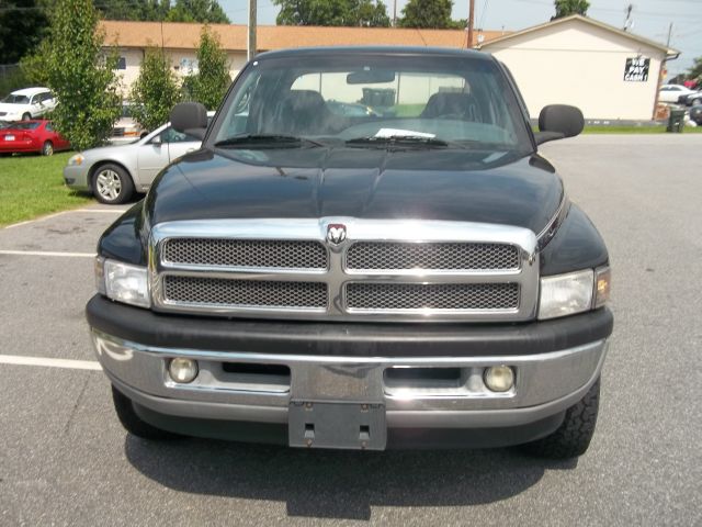 Dodge Ram 1500 2001 photo 2