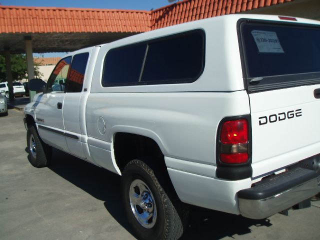 Dodge Ram 1500 2001 photo 4