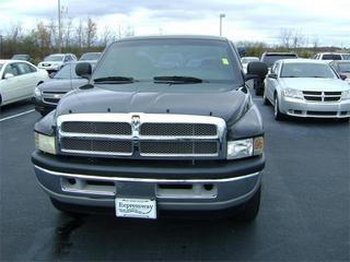 Dodge Ram 1500 2001 photo 2