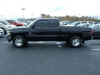 Dodge Ram 1500 2001 photo 3