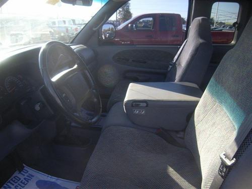 Dodge Ram 1500 2001 photo 4