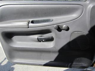 Dodge Ram 1500 2001 photo 2