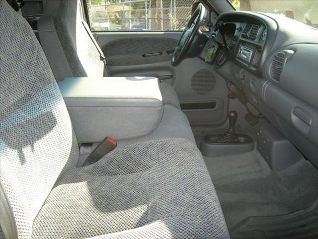 Dodge Ram 1500 2001 photo 4